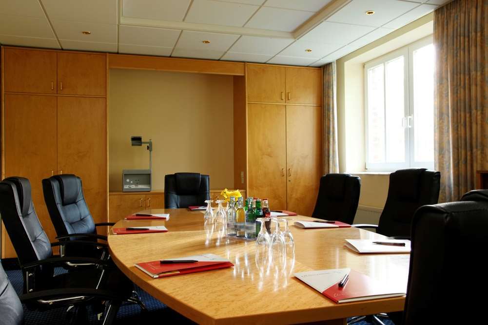Park Hotel Fasanerie Neustrelitz Servicios foto