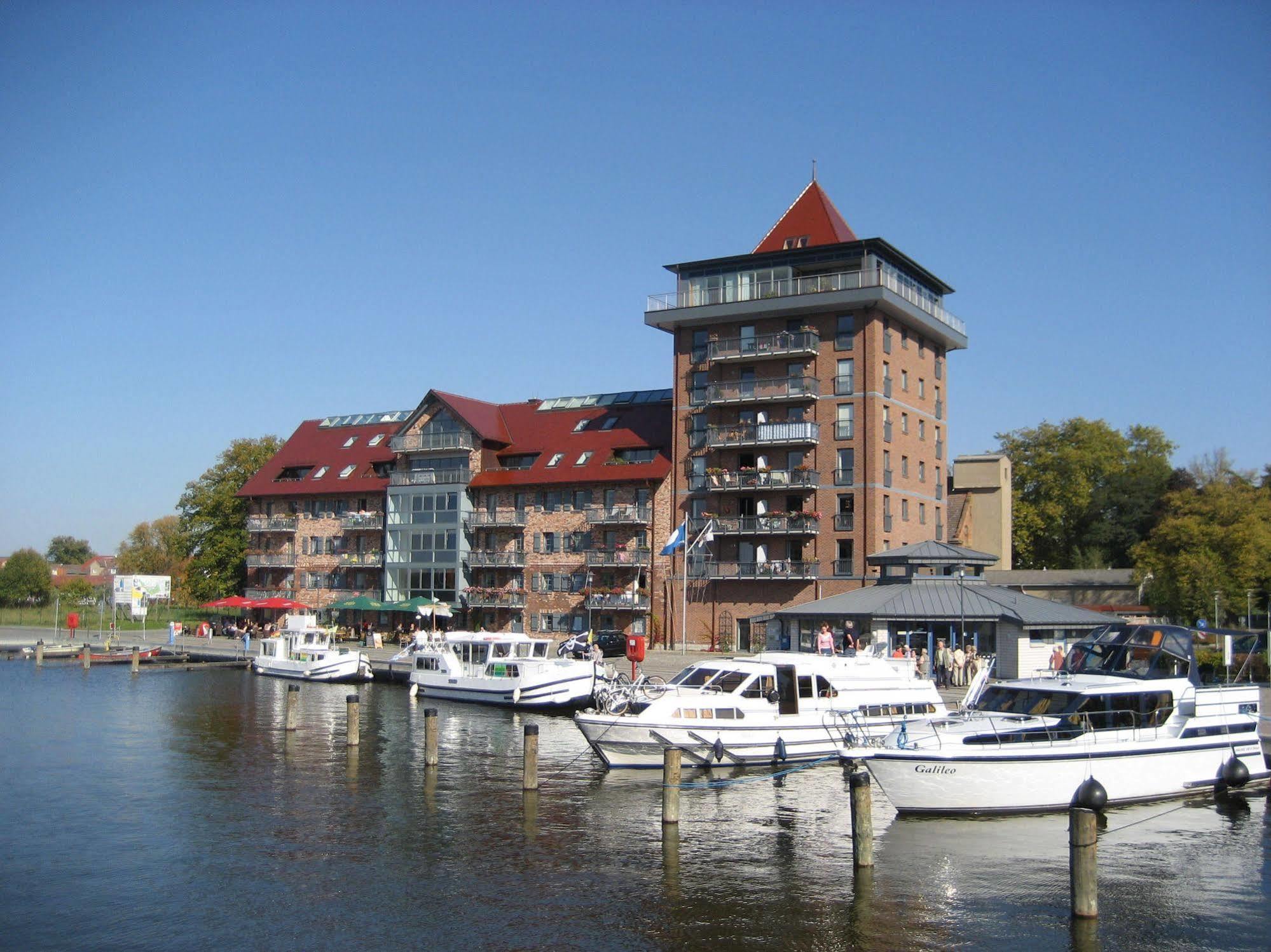 Park Hotel Fasanerie Neustrelitz Exterior foto