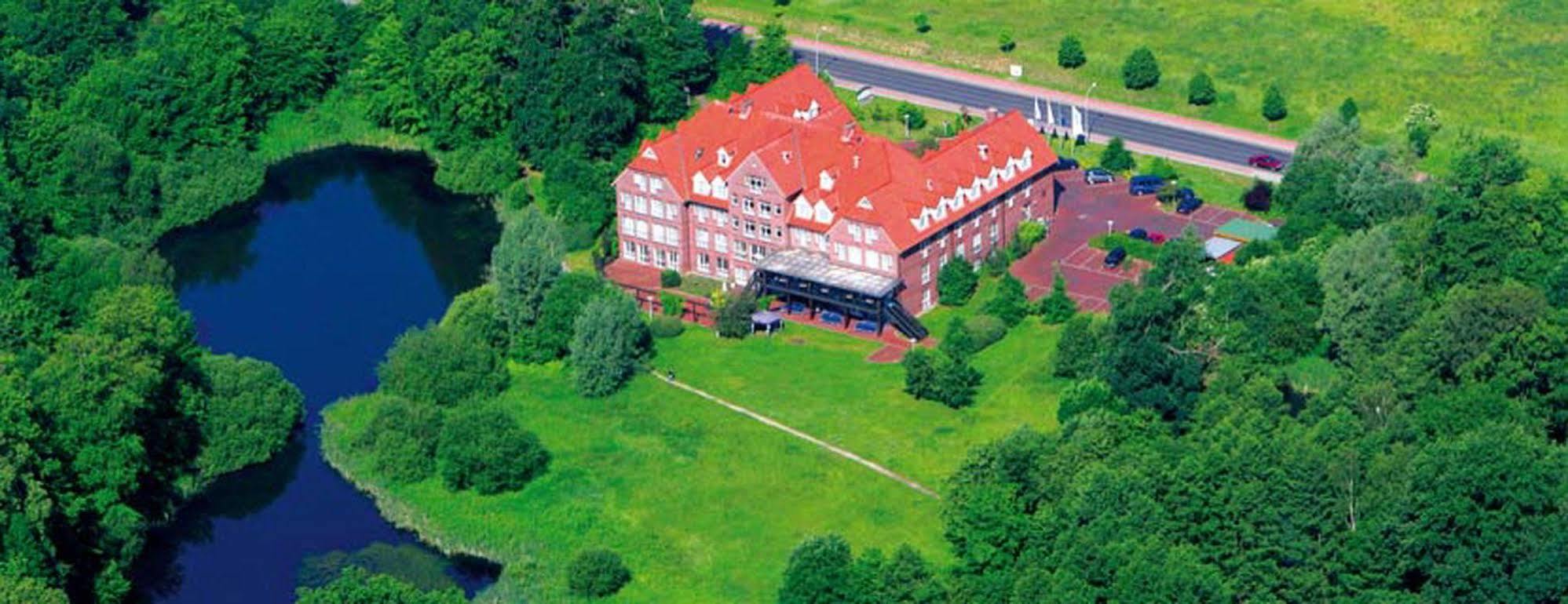Park Hotel Fasanerie Neustrelitz Exterior foto